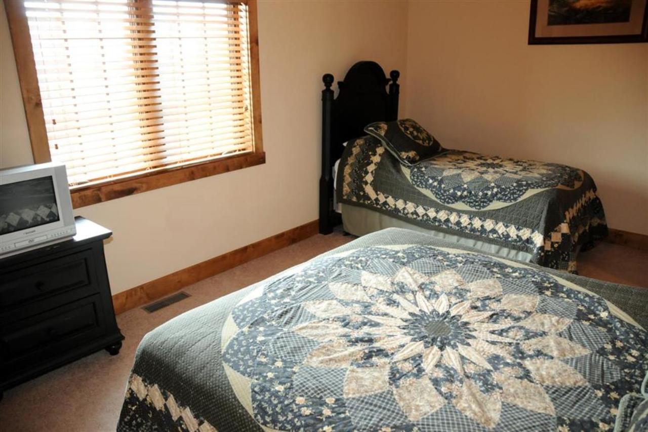 Seven Springs Resort Properties Champion エクステリア 写真
